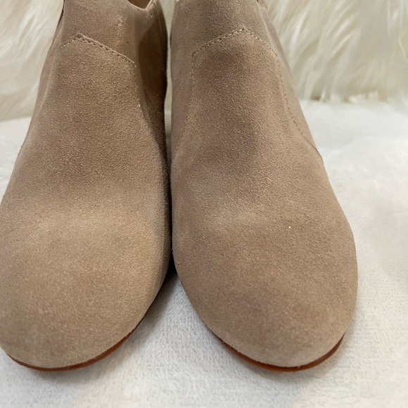 AUDREY BROOKE booties size 71/2M  cream - Picture 13 of 17